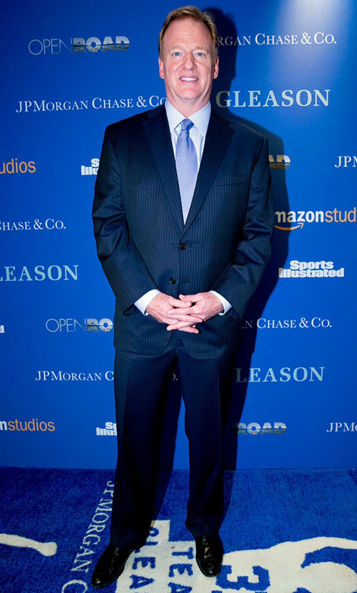 Roger-Goodell-SI450_TK1_00231.jpg